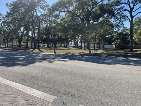 904 Boston Avenue Fort Pierce FL 34950