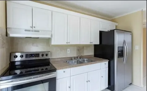 808 W 4th Street Riviera Beach FL 33404