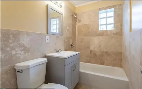 808 W 4th Street Riviera Beach FL 33404