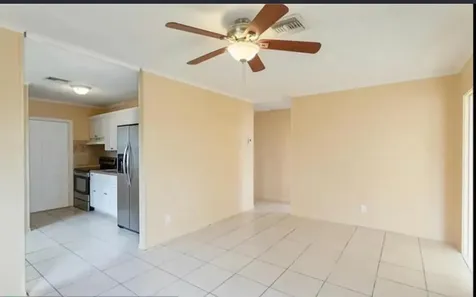 808 W 4th Street Riviera Beach FL 33404
