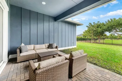 981 Castaway Court Loxahatchee FL 33470