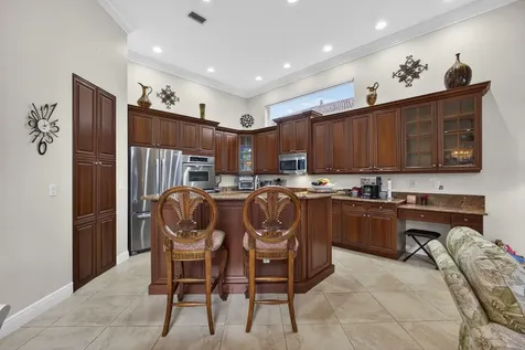 9374 Via Classico Wellington FL 33411