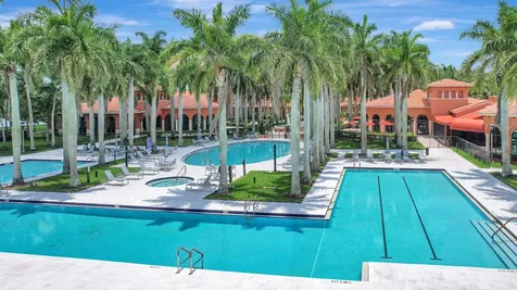 9374 Via Classico Wellington FL 33411