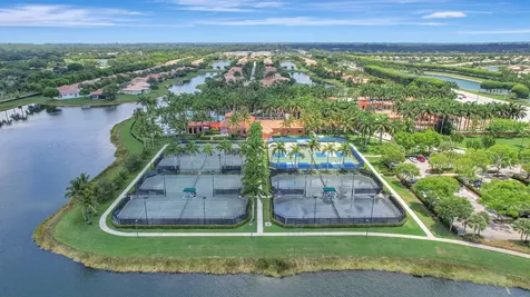 9374 Via Classico Wellington FL 33411