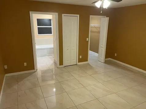 976 SW Whittier Terrace Port Saint Lucie FL 34953