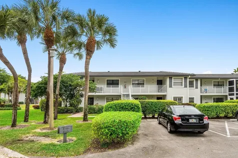 34 Southport Lane Boynton Beach FL 33436
