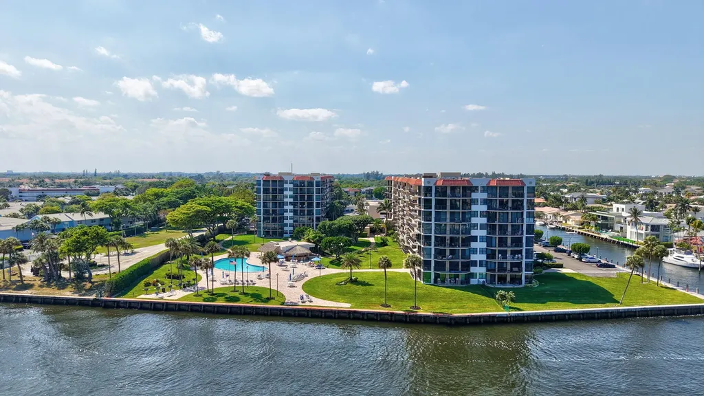 859 Jeffery Street Boca Raton FL 33487