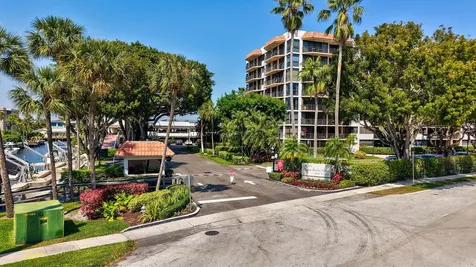 859 Jeffery Street Boca Raton FL 33487
