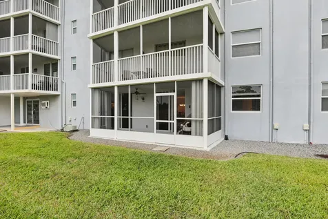 250 Nw 67th Street Boca Raton FL 33487