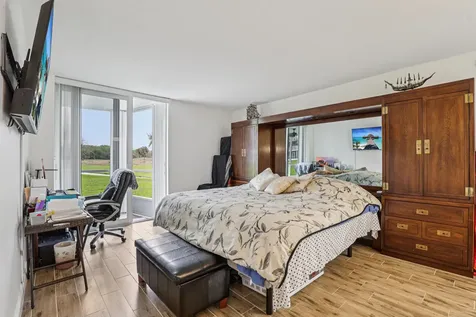 250 Nw 67th Street Boca Raton FL 33487