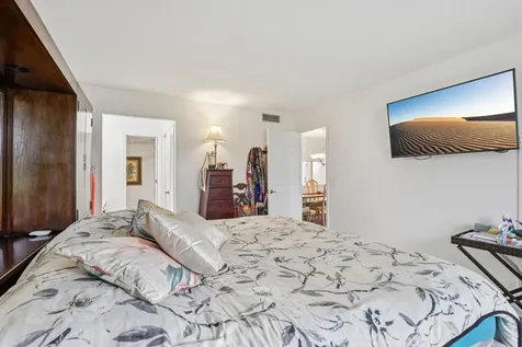250 Nw 67th Street Boca Raton FL 33487