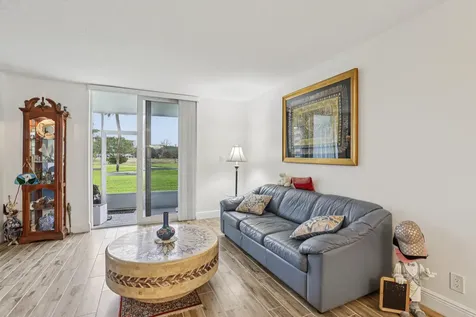 250 Nw 67th Street Boca Raton FL 33487