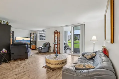 250 Nw 67th Street Boca Raton FL 33487