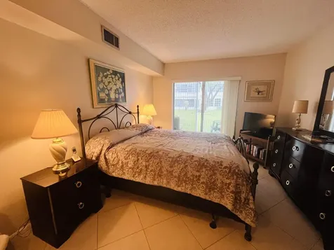 21 Abbey Lane Delray Beach FL 33446