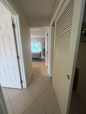 21 Abbey Lane Delray Beach FL 33446