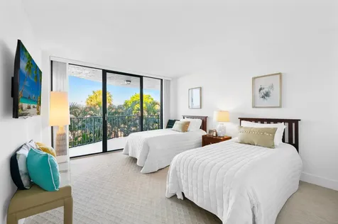 859 Jeffery Street Boca Raton FL 33487