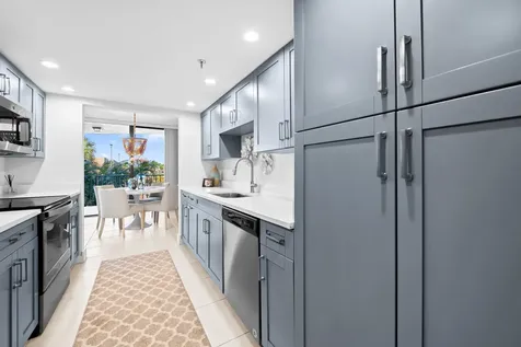 859 Jeffery Street Boca Raton FL 33487
