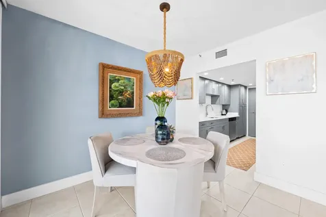 859 Jeffery Street Boca Raton FL 33487