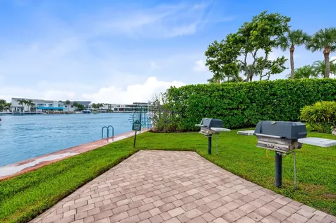 859 Jeffery Street Boca Raton FL 33487