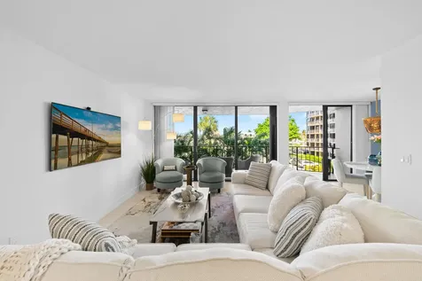 859 Jeffery Street Boca Raton FL 33487