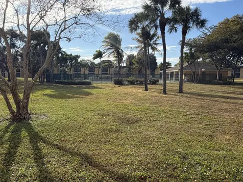 410 Meadows Circle Boynton Beach FL 33436