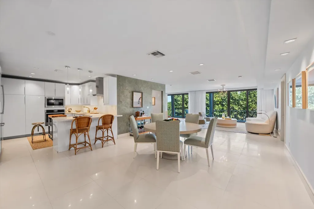 2275 S Ocean Boulevard Palm Beach FL 33480