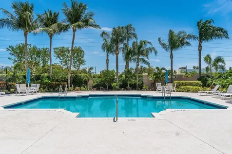5827 Via De La Plata Circle Delray Beach FL 33484