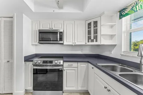 124 Shore Court North Palm Beach FL 33408