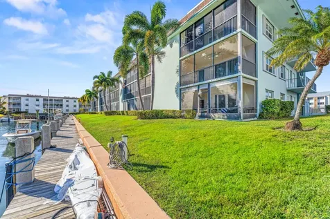 124 Shore Court North Palm Beach FL 33408