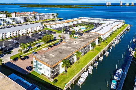 124 Shore Court North Palm Beach FL 33408