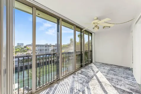 124 Shore Court North Palm Beach FL 33408