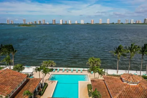 1020 Lake Shore Drive Lake Park FL 33403