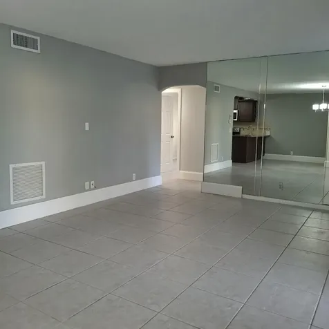 115 Lake Pine Circle Greenacres FL 33463