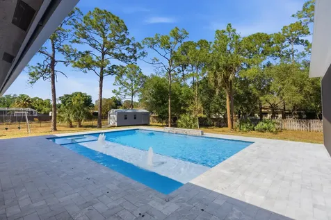 16145 E Trafalgar Drive Loxahatchee FL 33470