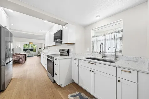 435 Ne 35th Street Boca Raton FL 33431
