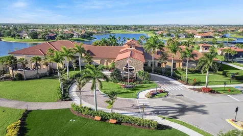 10283 Sw Silverberry Court Port Saint Lucie FL 34987