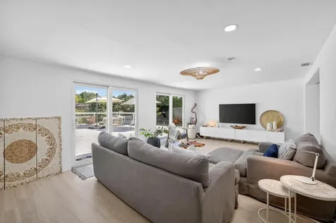 876 Nw 6th Avenue Boca Raton FL 33432