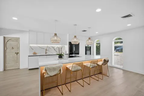 876 Nw 6th Avenue Boca Raton FL 33432