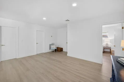 876 Nw 6th Avenue Boca Raton FL 33432