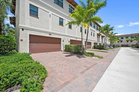 4121 Faraday Way Palm Beach Gardens FL 33418