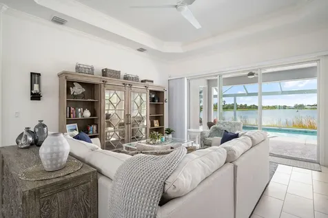 933 Yearling Trail Sebastian FL 32958