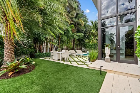 152 Andrews Avenue Delray Beach FL 33483