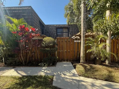 4043 Palm Bay Circle West Palm Beach FL 33406