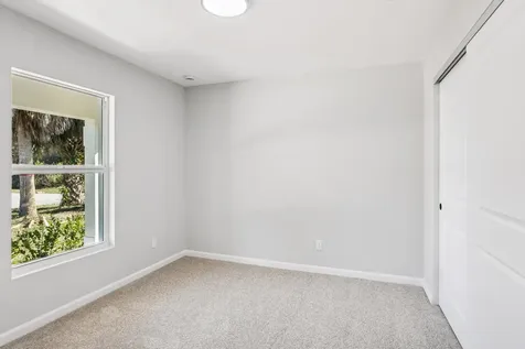 5232 Se 55th Terrace Stuart FL 34997