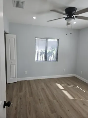 424 Putnam Road West Palm Beach FL 33405