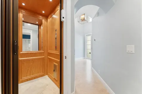604 NE Francesca Lane Boca Raton FL 33487