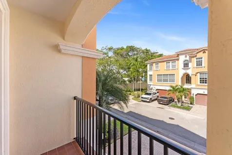604 NE Francesca Lane Boca Raton FL 33487