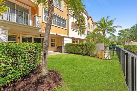 604 NE Francesca Lane Boca Raton FL 33487
