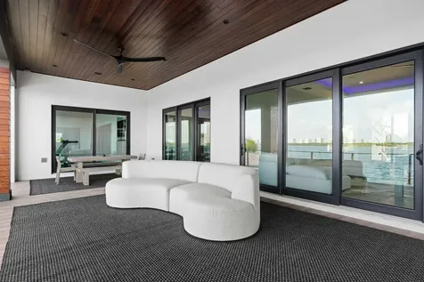 712 Lakeside Circle North Palm Beach FL 33408