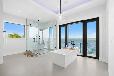 712 Lakeside Circle North Palm Beach FL 33408
